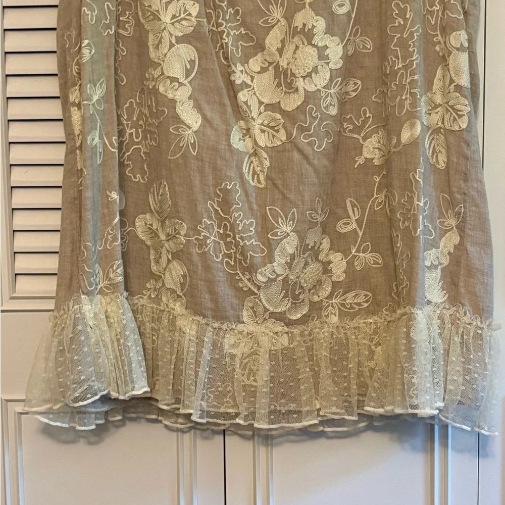Krazy Kat Tan Ruffled Sleeveless Blouse - Picture 4 of 7